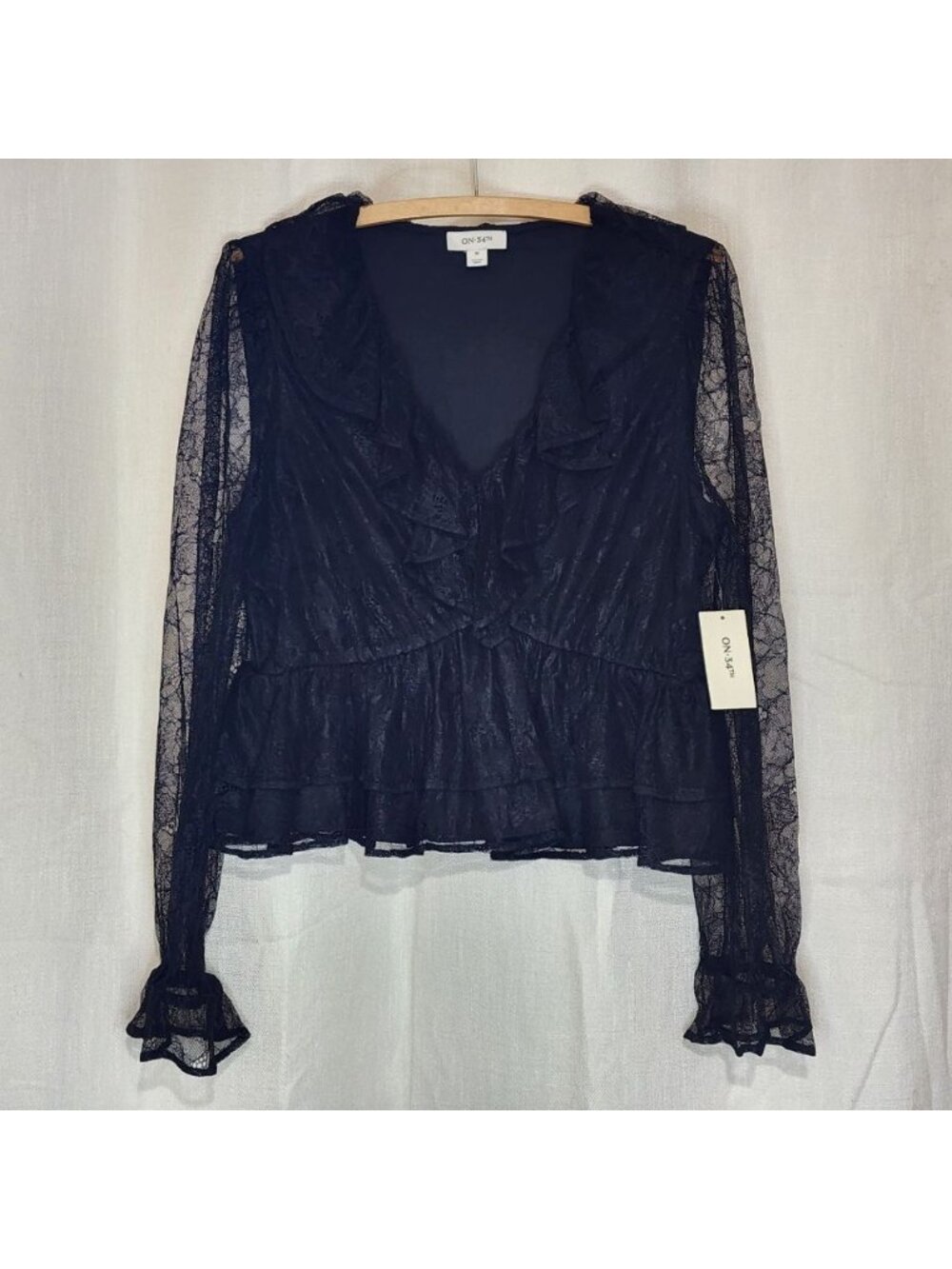 On 34th Women's Blouse Top V-neck Long Sleeve Ruffled Lace Black Medium NWT